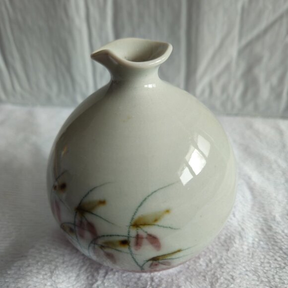 Vtg Studio 1983 signed pottery vase made on potters wheel floral hand painted - Picture 3 of 7
